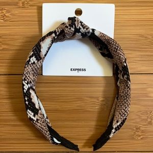 Express Knotted Headband